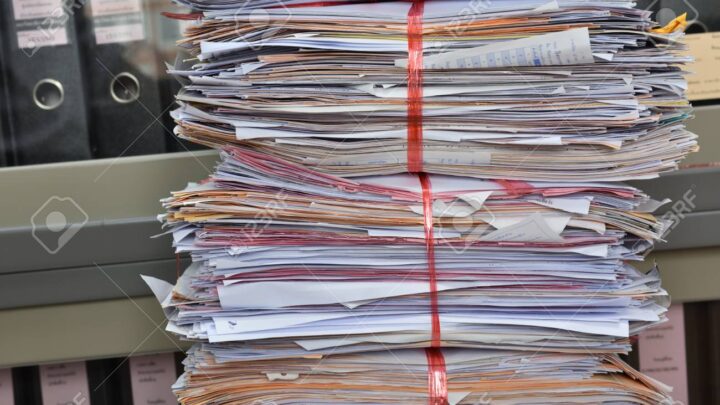 MEDIDA DEL MINISTERIO DE AMBIENTEExigirán a las oficinas estatales de la provincia que tengan que reciclar sus residuos de papel