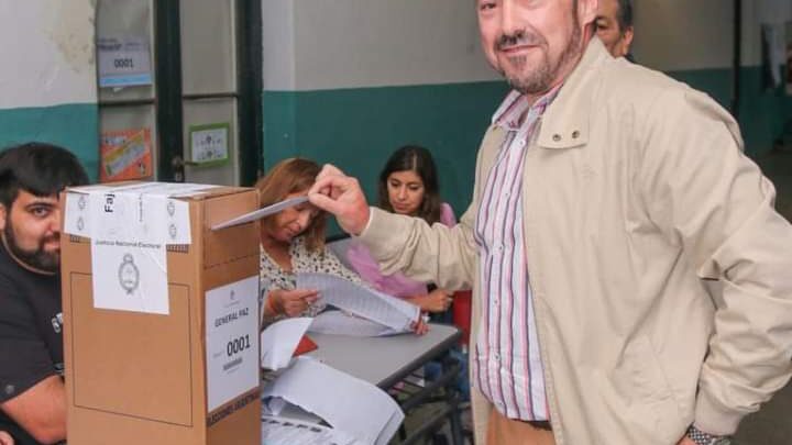 EN GENERAL PAZEl peronista Juan Manuel Alvarez amplió su victoria y confirmó su reelección como intendente