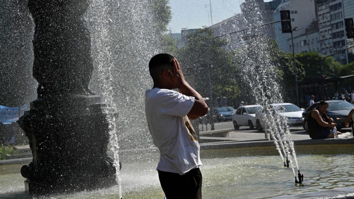 Centro y norte del paísAl horno: alerta por olas de calor «extremo» para el verano en la Argentina