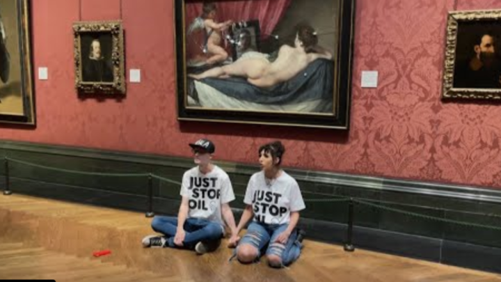 Una nueva vandalizaciónActivistas medioambientales atacaron a martillazos la «La Venus del espejo» de Velázquez