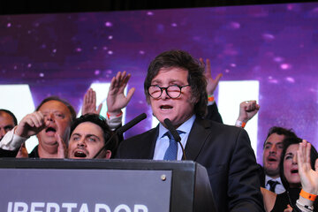 JAVIER HARTMANN Y ANTONIO FERNANDEZDesde La Libertad Avanza de Chascomús llamaron a votar por Javier Milei como futuro presidente