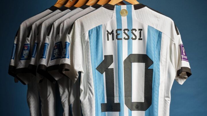 LondresPago millonario por seis camisetas que usó Messi en Qatar 2022