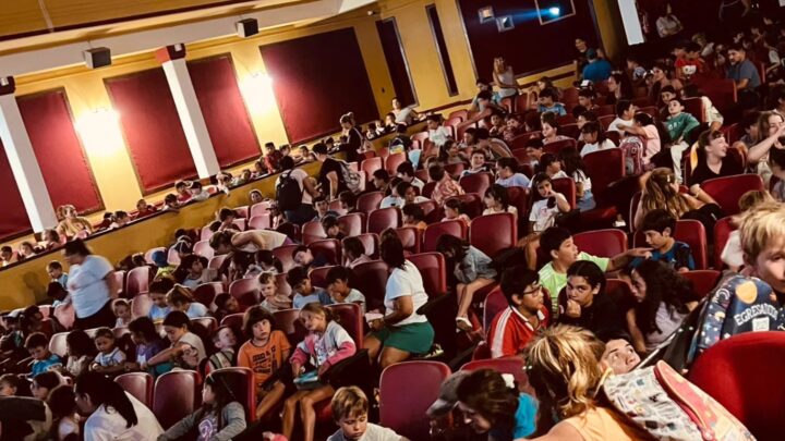 BelgranoEl programa «Escuelas abiertas en verano» disfrutó del cine