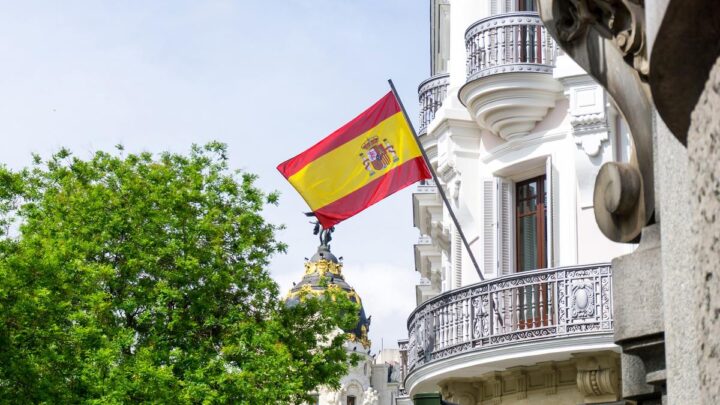 Beneficia a 2,5 millones de personasEl gobierno de España anunció un aumento del salario mínimo superior a la inflación