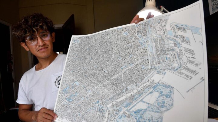 Abraham Gómez ReateguiEl joven que dibuja mapas de ciudades a mano alzada y es furor en redes sociales